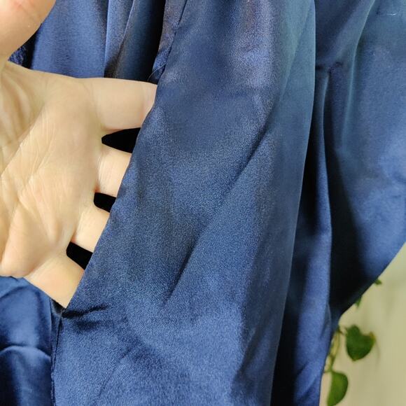 Vintage VS Blue Fleece Lined Satin Robe, XS/S - Picture 11 of 11